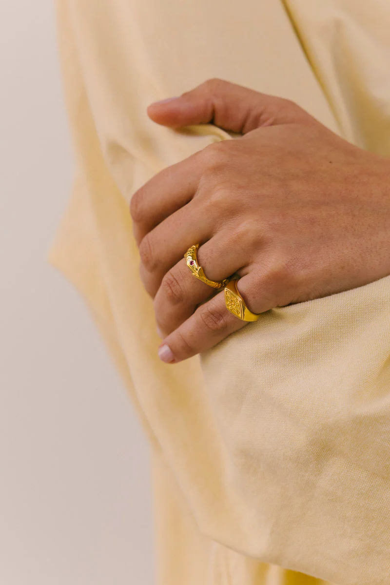 Azulejo Pinky Ring Gold Plated - Image 5