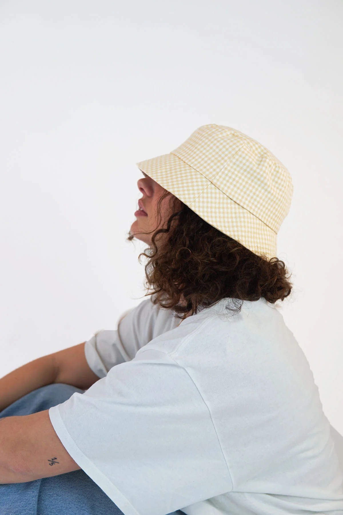 Check mate beige bucket hat - Image 7