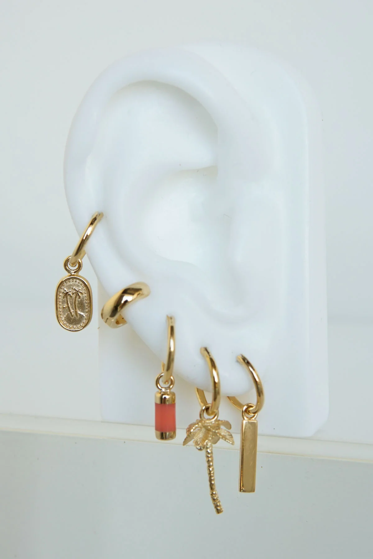 Classic huggie gold plated - Image 10
