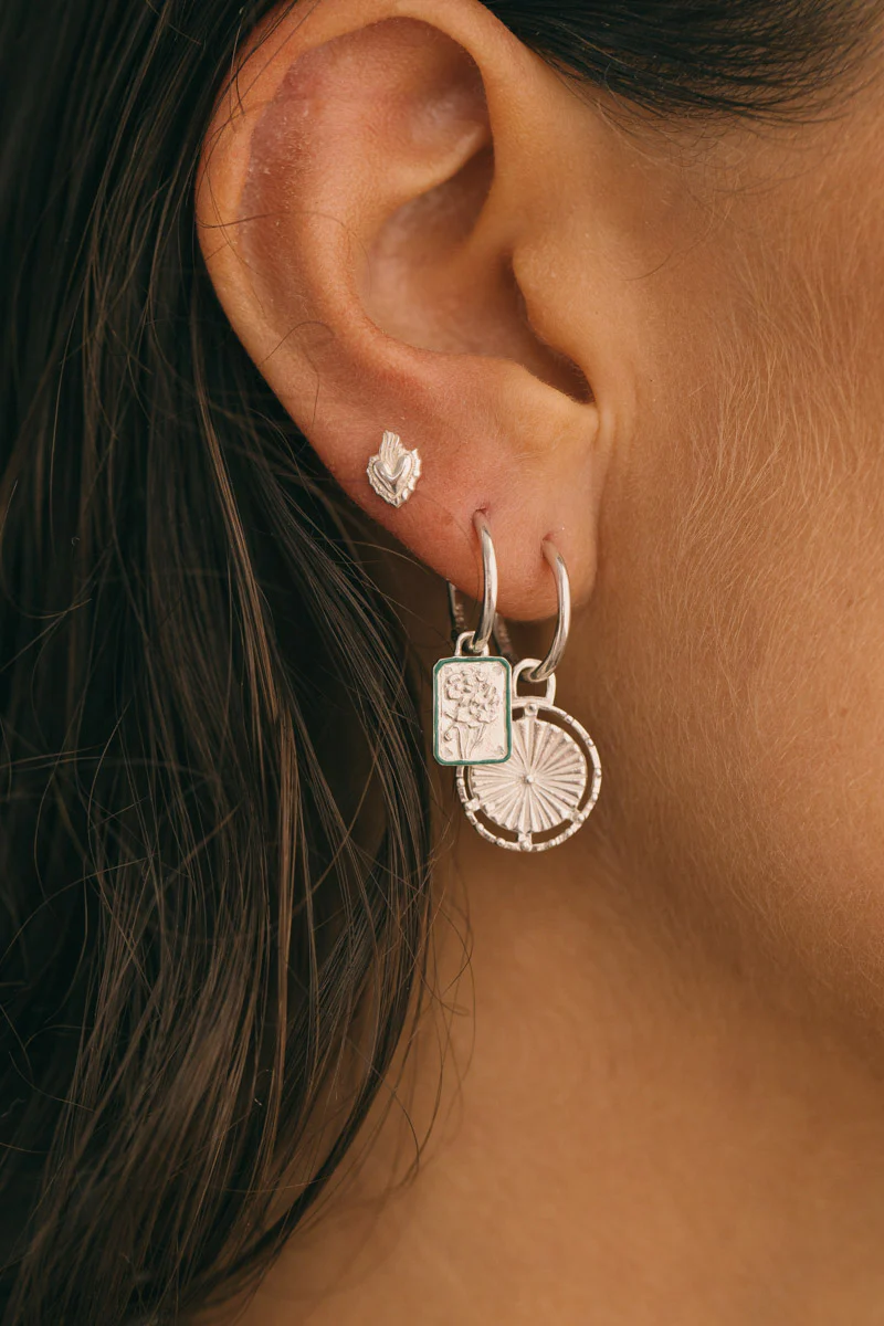 Flaming heart stud earring silver - Image 5