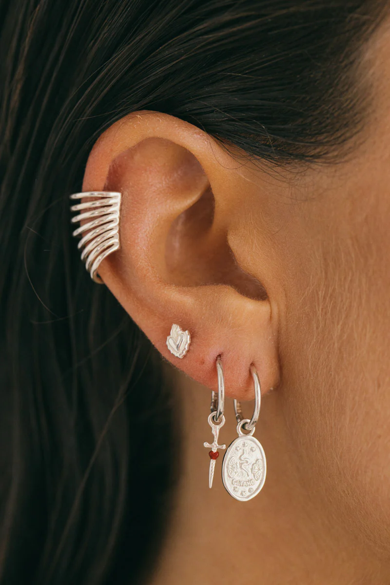 Love dagger hoop earring silver - Image 2