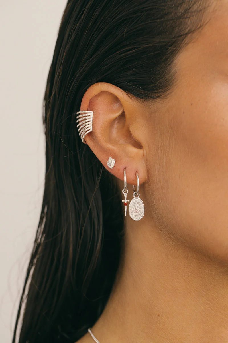 Love dagger hoop earring silver - Image 4