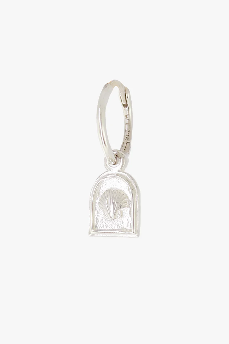 Scallop Medallion Hoop Silver