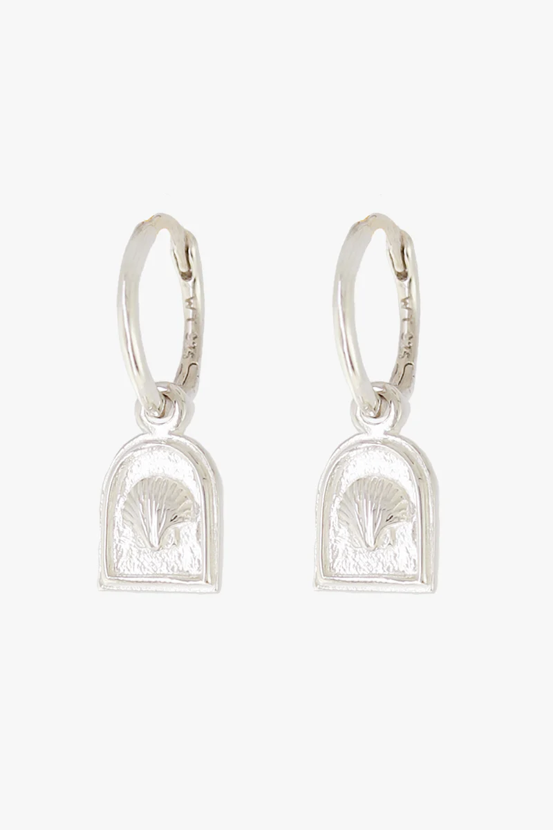 Scallop Medallion Hoop Silver - Image 6