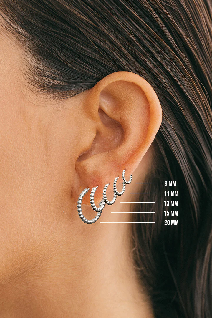 Small dots hoop silver (9mm) - Image 5