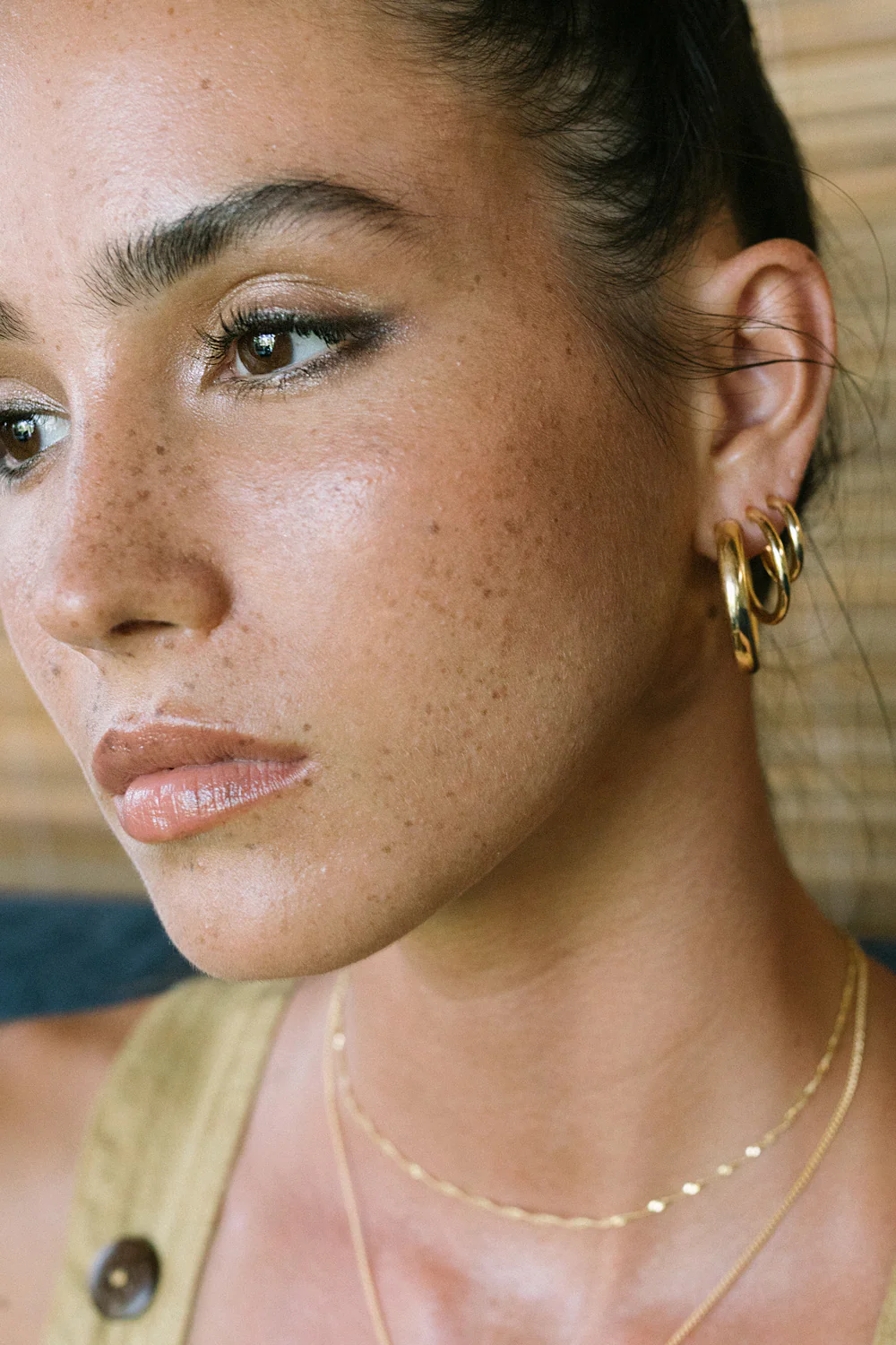 Small hoop earring gold plated (15mm) - Image 2