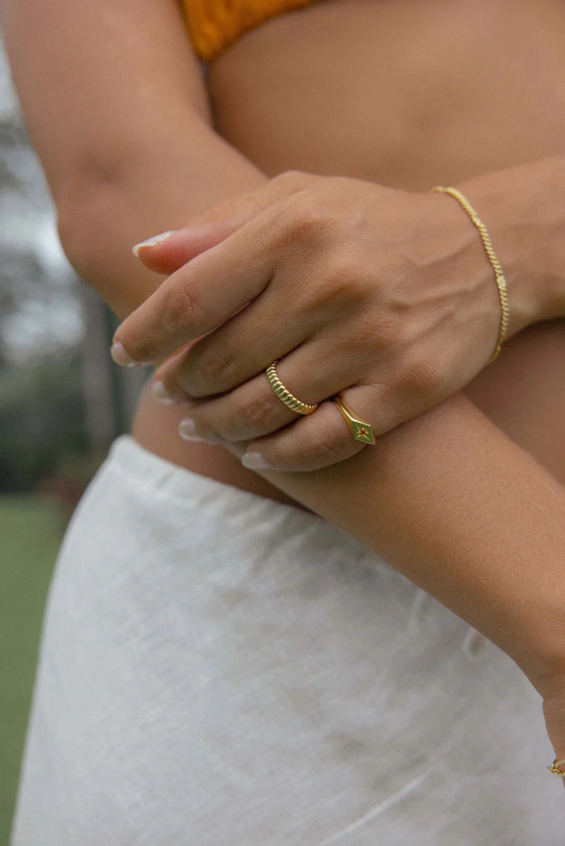Sunlit Signet Pinky Ring Gold Plated - Image 3