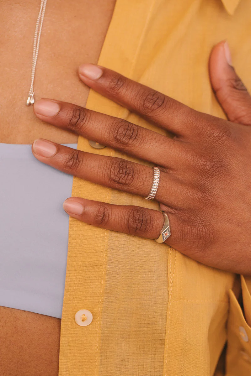 Sunlit Signet Pinky Ring Silver - Image 5