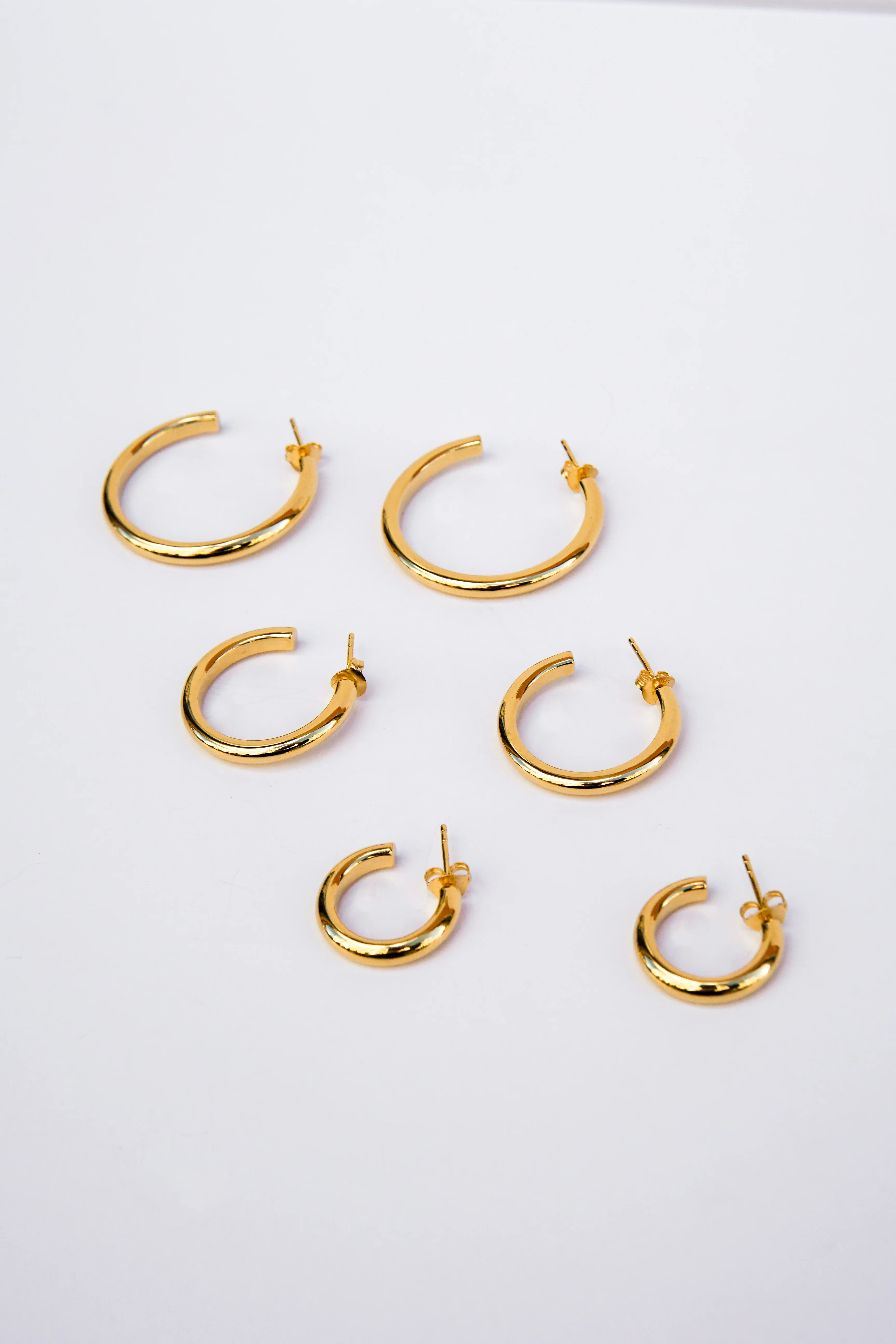 Wanderlust Classic Hoop Gold Plated (24mm) - Image 7