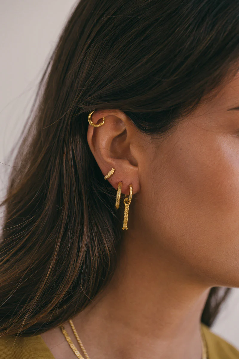 Wanderlust hammered hoop gold plated (18 mm) - Image 5