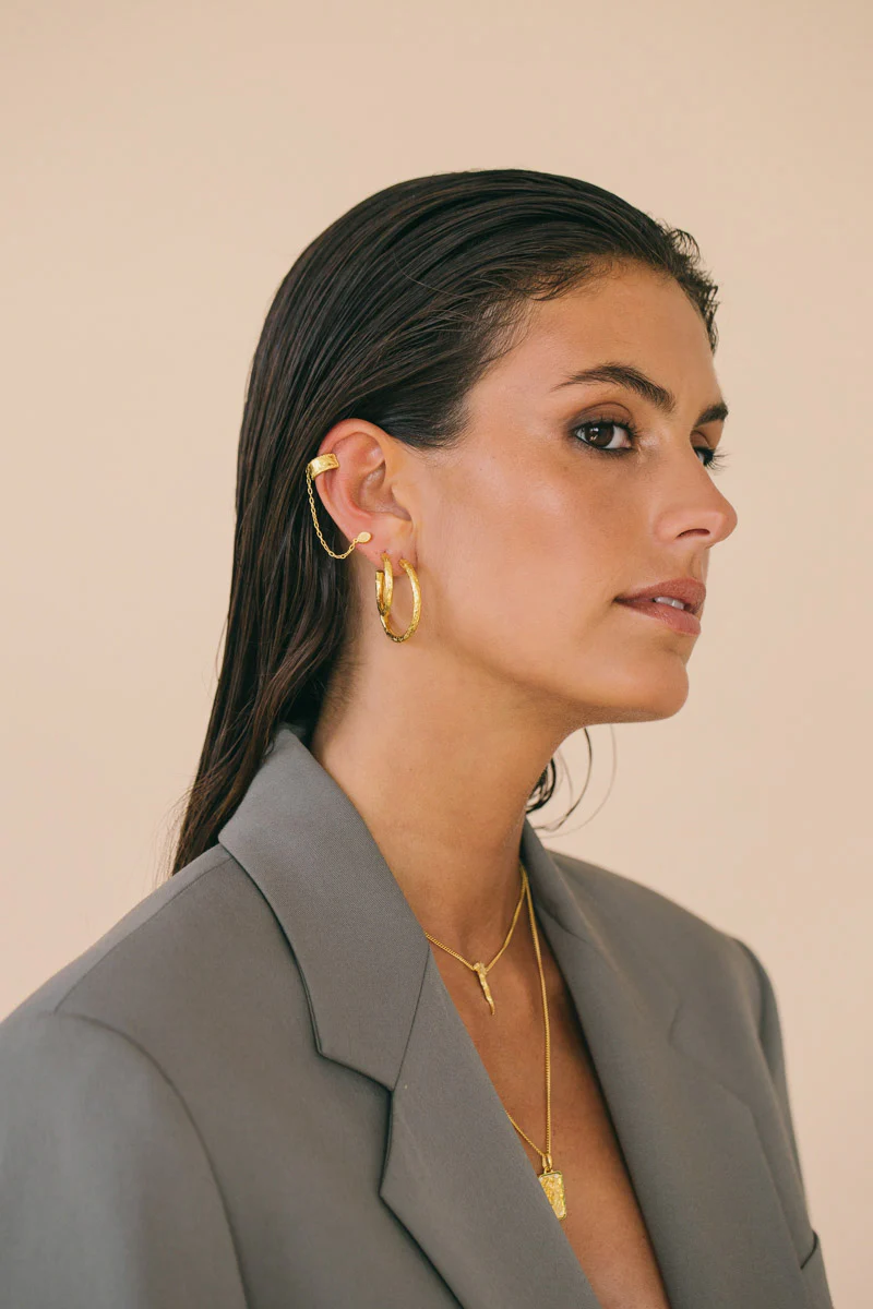 Wanderlust hammered hoop gold plated (24mm) - Image 5