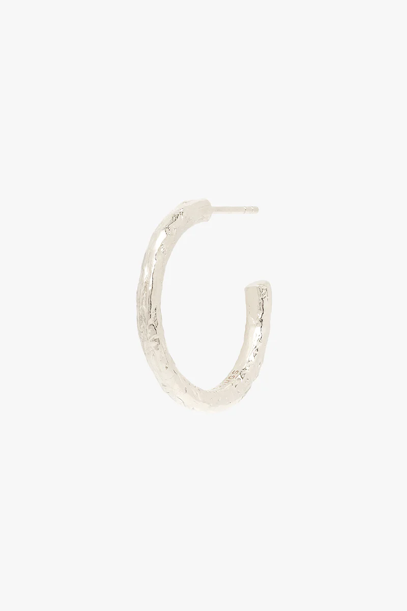 Wanderlust hammered hoop silver (24mm)