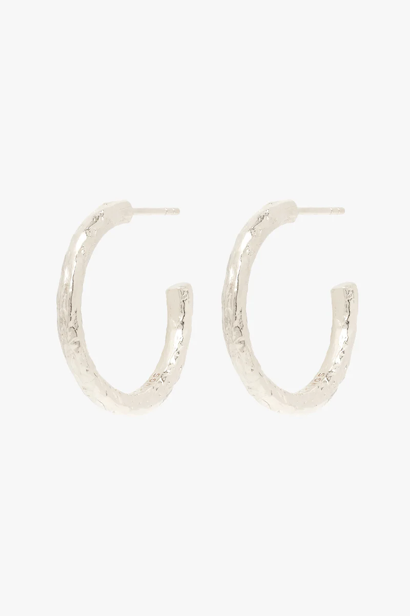 Wanderlust hammered hoop silver (24mm) - Image 4